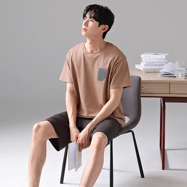 歌倩雅 纯色圆领短袖五分裤运动风睡衣套装 男款 棕色