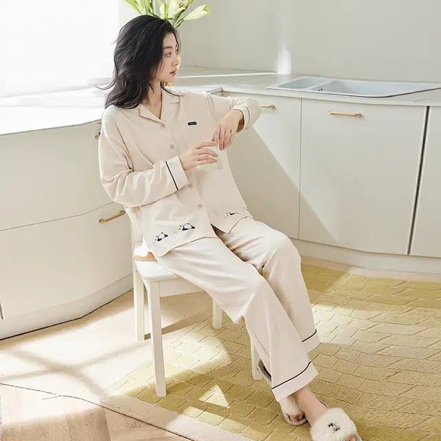 歌倩雅 简约休闲翻领长袖上衣松紧腰长裤睡衣套装 女款 米色