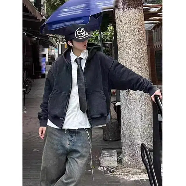 DEMAVIE