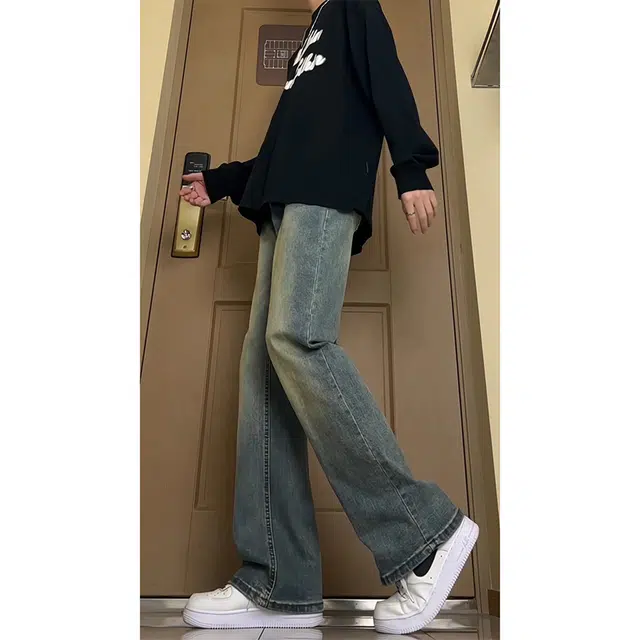 DEMAVIE