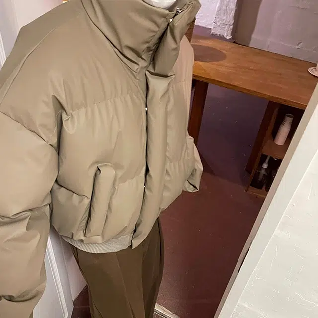 DEMAVIE pu