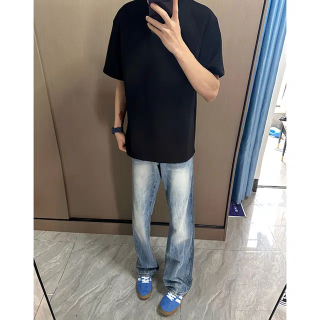 DEMAVIE vibe