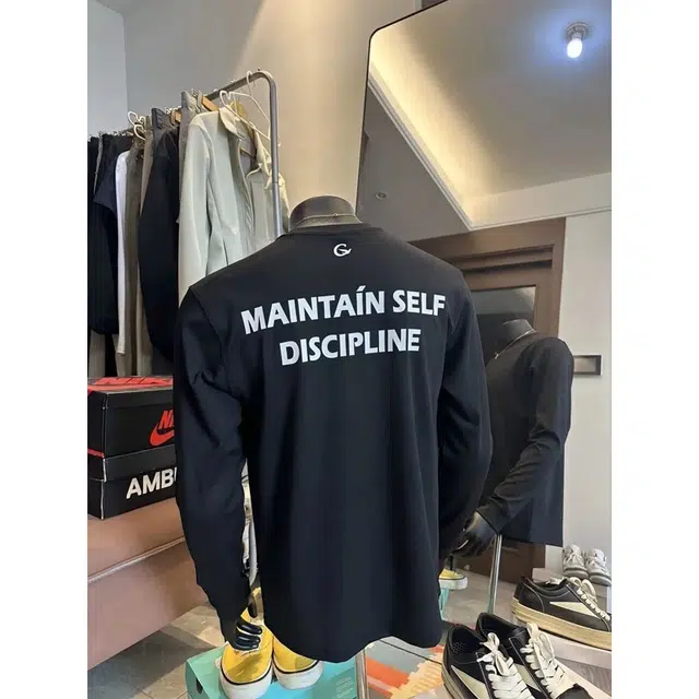 DEMAVIE ootdT