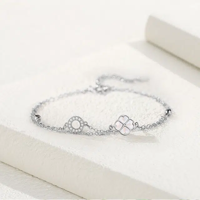 Crafts Women ins