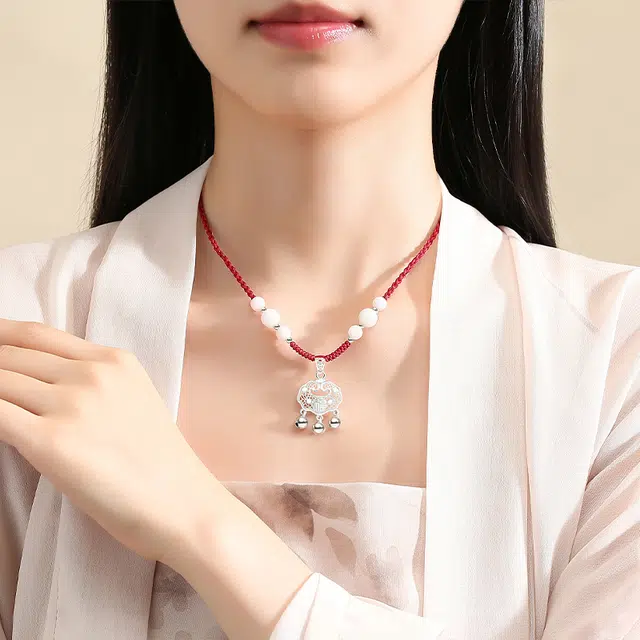 Crafts Women ins