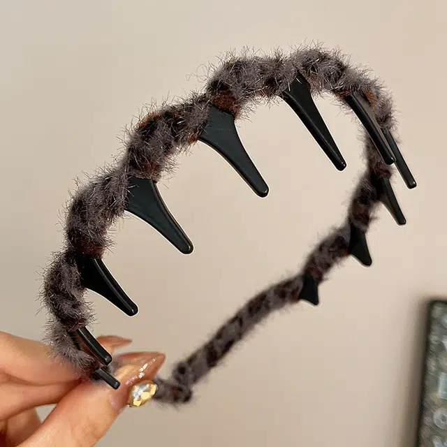 Crafts Women