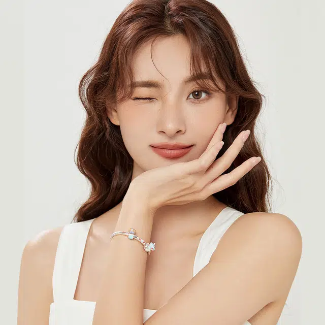 Crafts Women y2kBEADS