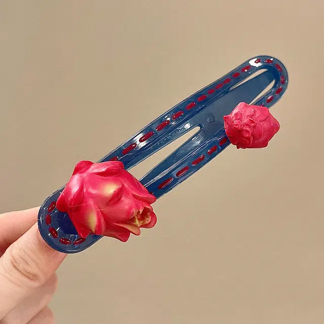 Crafts Women ins