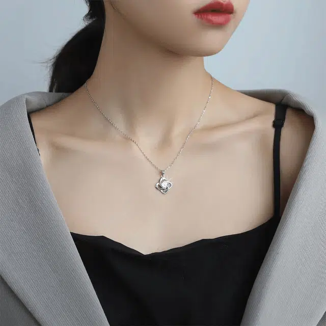 Crafts Women 999