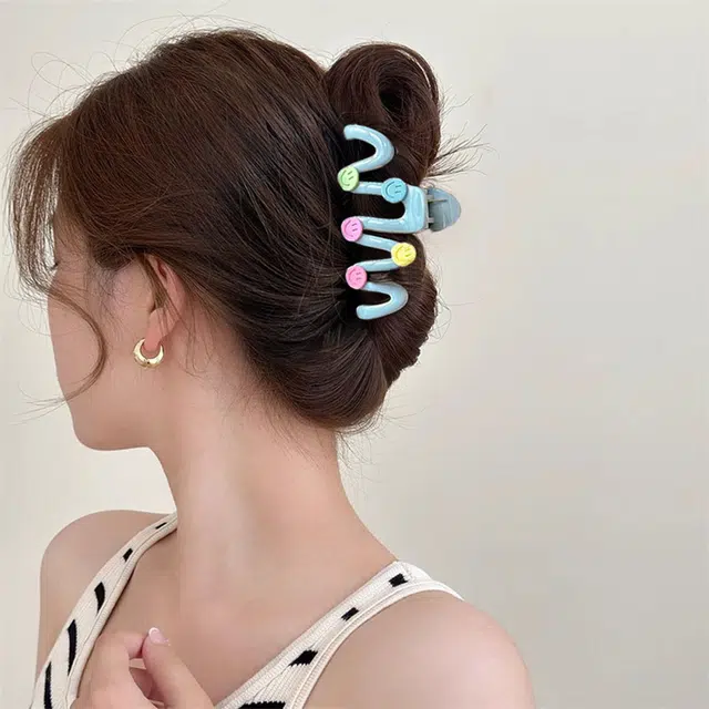 Crafts Women ins