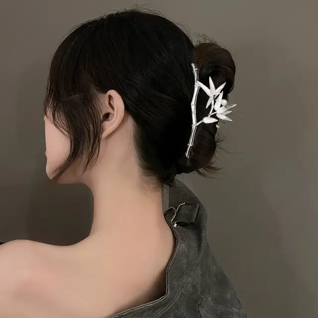 LILYLOTTY ins