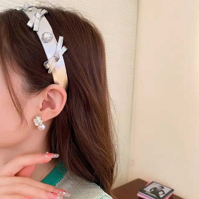 LILYLOTTY ins