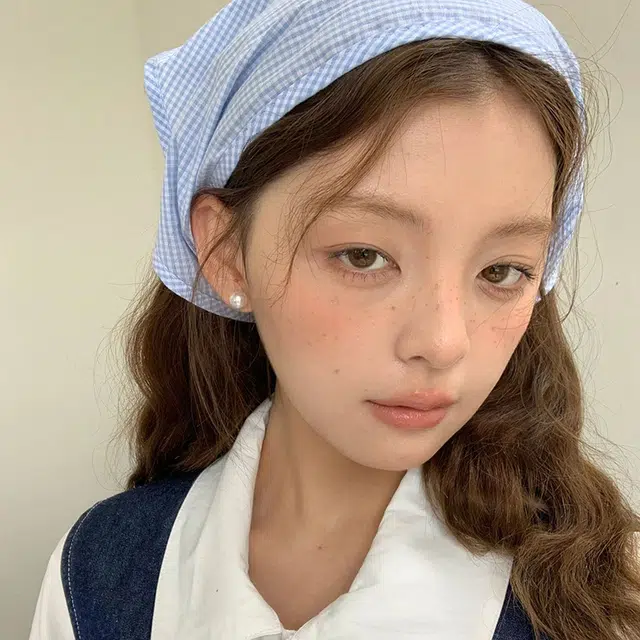 LILYLOTTY ins