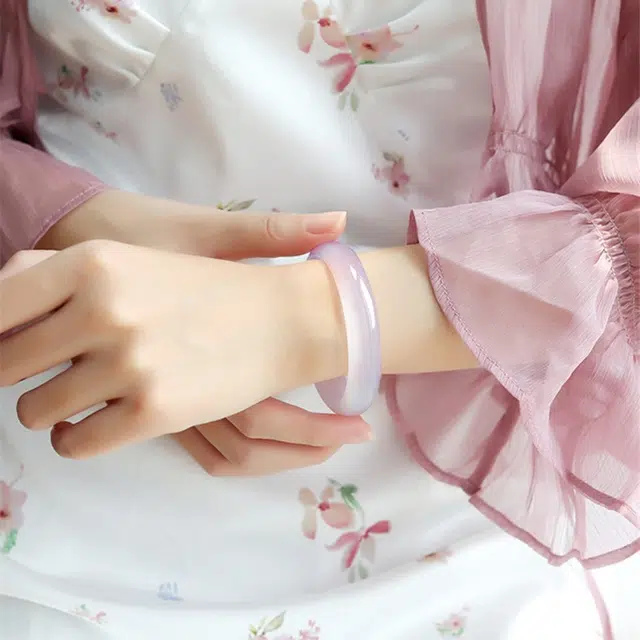 LILYLOTTY ins