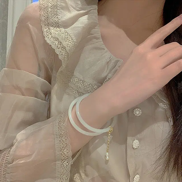 LILYLOTTY ins