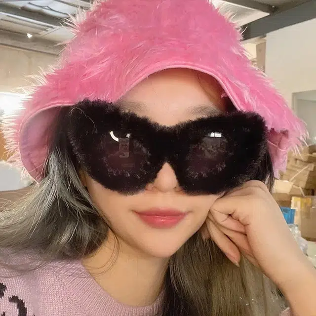 LILYLOTTY ins