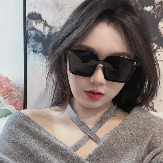 LILYLOTTY ins