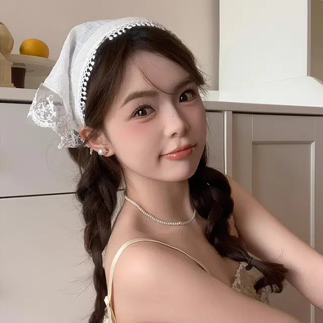 LILYLOTTY ins