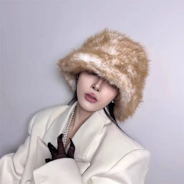 钓鱼熊 大头围高级风毛绒雪地氛围感厚保暖户外盆帽 聚酯纤维 绒线帽 男女同款情侣款