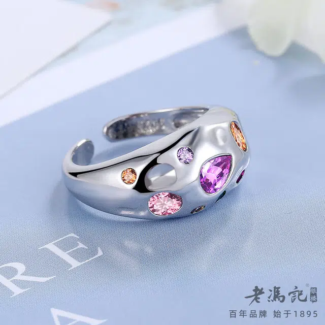 老冯记银楼 彩色爱心简约气质小众轻奢 铜镀金 戒指 女款