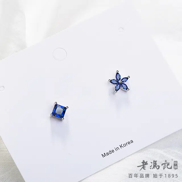 老冯记银楼 韩国气质个性不对称蓝色花朵 铜镀金 耳钉 女款
