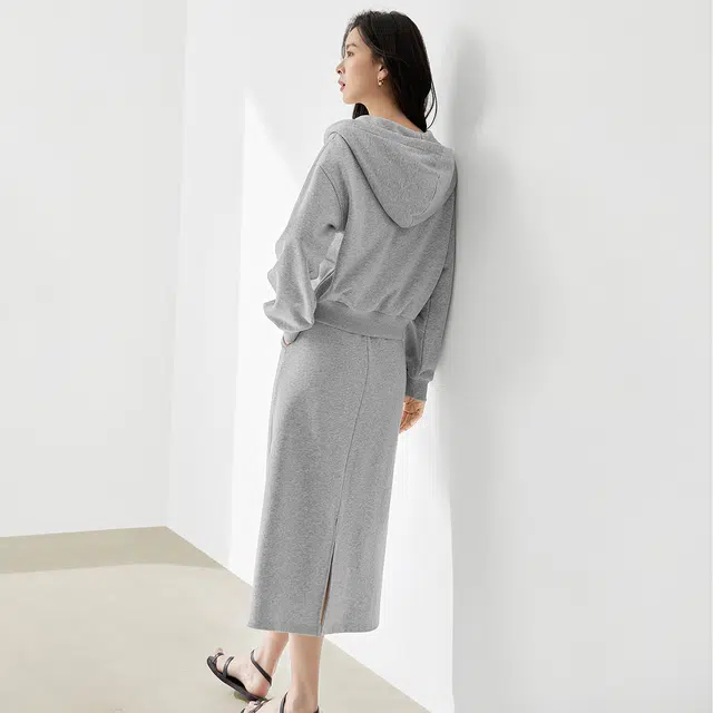 对白 索罗娜休闲卫衣套装连帽开衫直筒半身裙两件套 女款