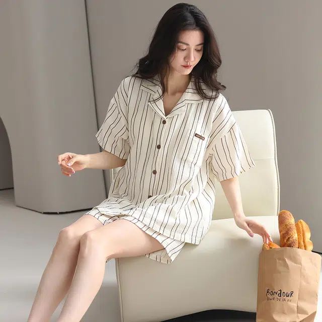 芬腾可安 情侣款亲肤韩版大学生轻盈休闲百搭显瘦舒适翻领时尚轻便带胸垫外出宿舍都可穿的家居服睡衣套装 男女同款
