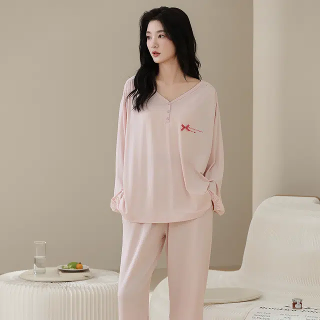 芬腾可安 秋冬季精致浅色系简约显瘦设计感亲肤家居服睡衣套装 女款