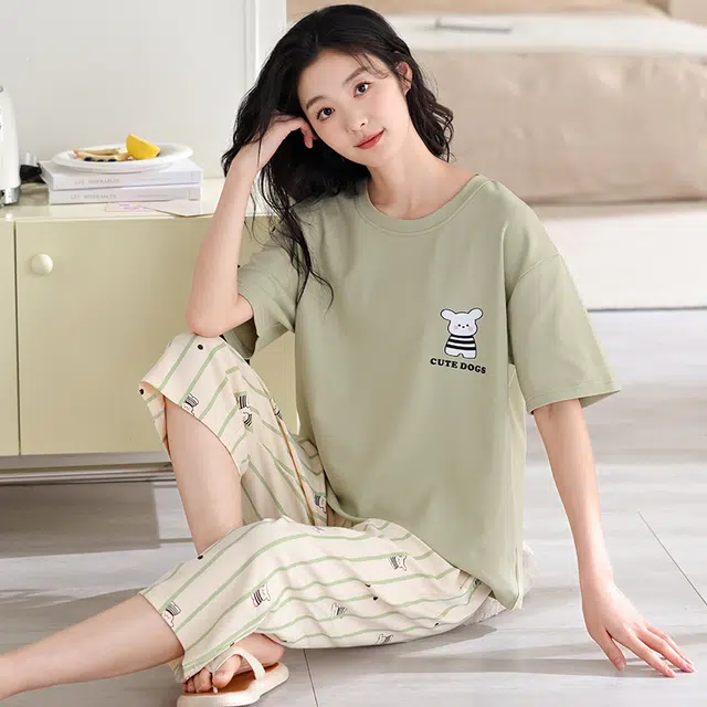 芬腾可安 家居服韩版短袖休闲透气简约浅色系显瘦舒适宽松柔软七分裤时尚外出可穿睡衣套装 女款