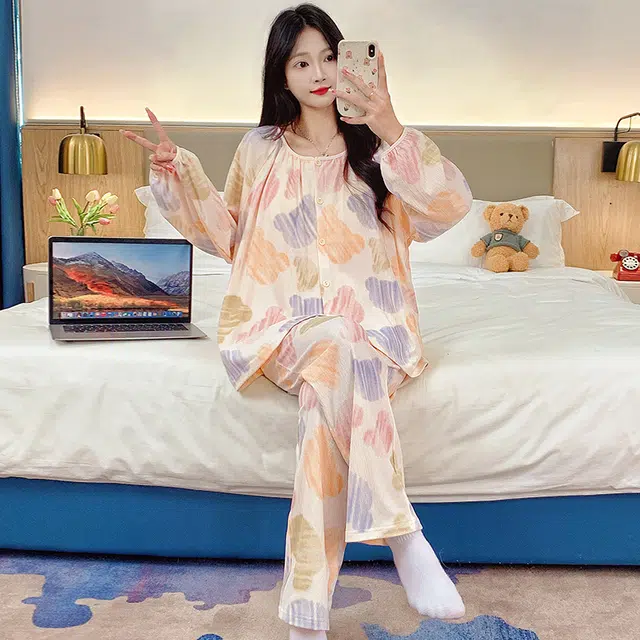 芬腾可安 可外穿的春秋杯垫一体简约家居服睡衣套装 女款