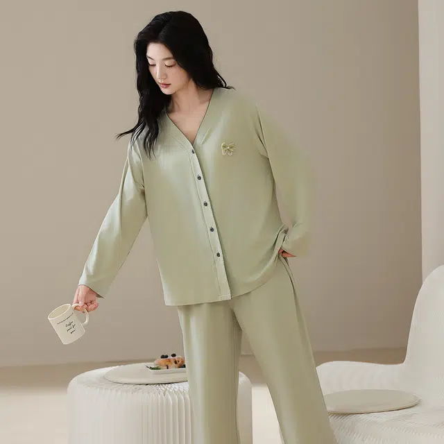 芬腾可安 秋冬季精致浅色系亲肤简约显瘦家居服睡衣套装 女款