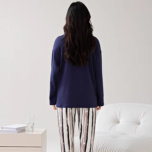 芬腾可安 轻熟风家居服纯棉韩版经典简约带固定胸垫一体式亲肤柔软遮肉外出可穿长袖长裤秋冬季睡衣套装 女款