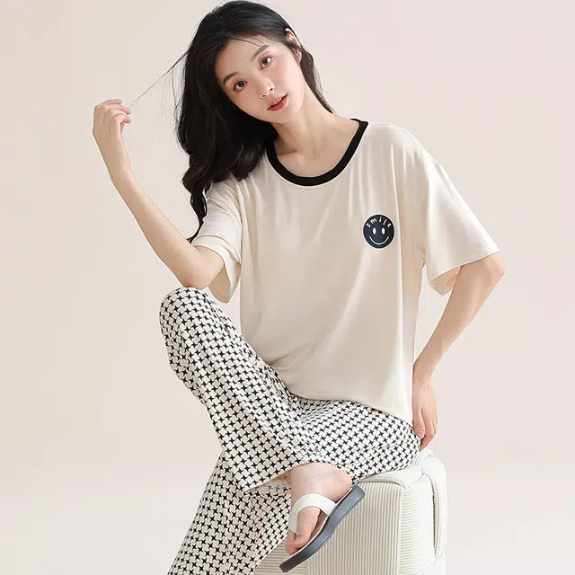 芬腾可安 气质家居服带固定胸垫休闲一体式短袖长裤舒适甜美细腻亲肤柔软大学生宿舍外出都可穿睡衣套装 女款