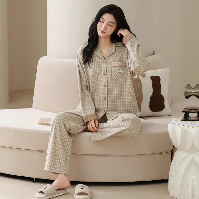 芬腾可安 秋冬季精致浅色系情侣款加厚显瘦设计感亲肤家居服睡衣套装 女款