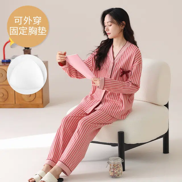 芬腾可安 外出可穿春秋季简约宽松温柔设计感显瘦带胸垫少女感大码家居服睡衣套装 女款