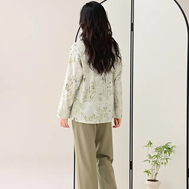 芬腾可安 柔软带胸垫防凸点细腻休闲亲肤舒适时尚透气慵懒随性外出宿舍都可穿的家居服长袖长裤春秋季睡衣套装 女款