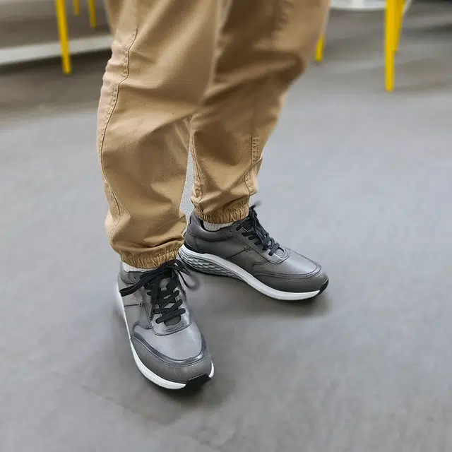 MBT