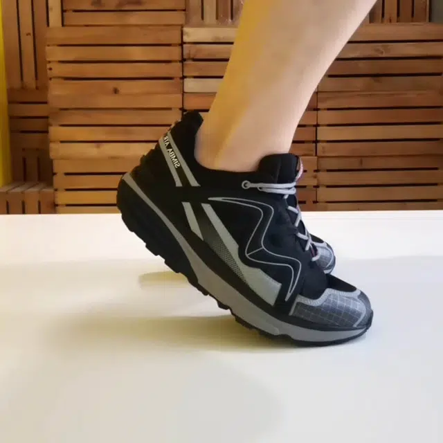 MBT