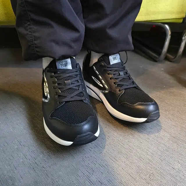 MBT -1997 LEATHER