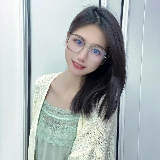 【联系客服可配度数】 佐川 一镜多用随心换磁吸防蓝光眼镜 时尚方框眼镜 平光可配近视度数 钛合金 方形 光学镜架 男女同款情侣款