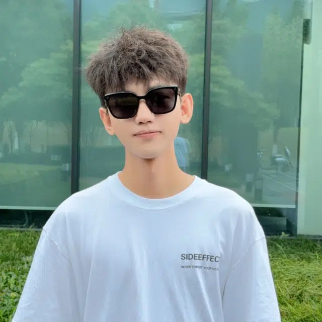 佐川 时尚经典黑框 遮脸显脸小 高清偏光墨镜 防晒防紫外线 板材镜架 方形 太阳眼镜 男女同款情侣款