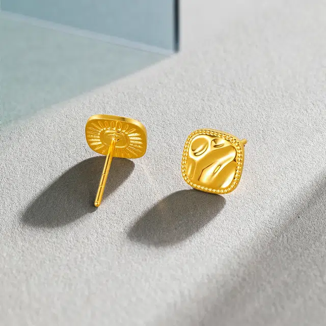 世纪缘珠宝 硬金复古流金岁月大气简约一对 足金 按克计价 黄金耳钉 女款