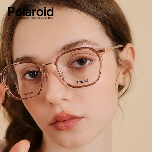 Polaroid