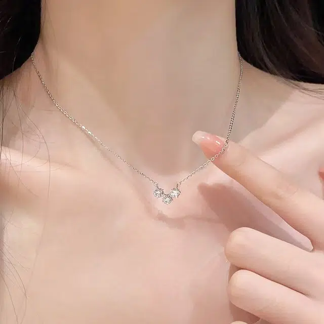 s999