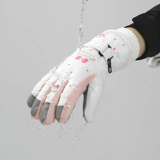 俞兆林 女士冬季新款雪山玩雪防泼水加绒加厚可爱滑雪骑行可触屏防风防寒 聚酯纤维 手套 女款