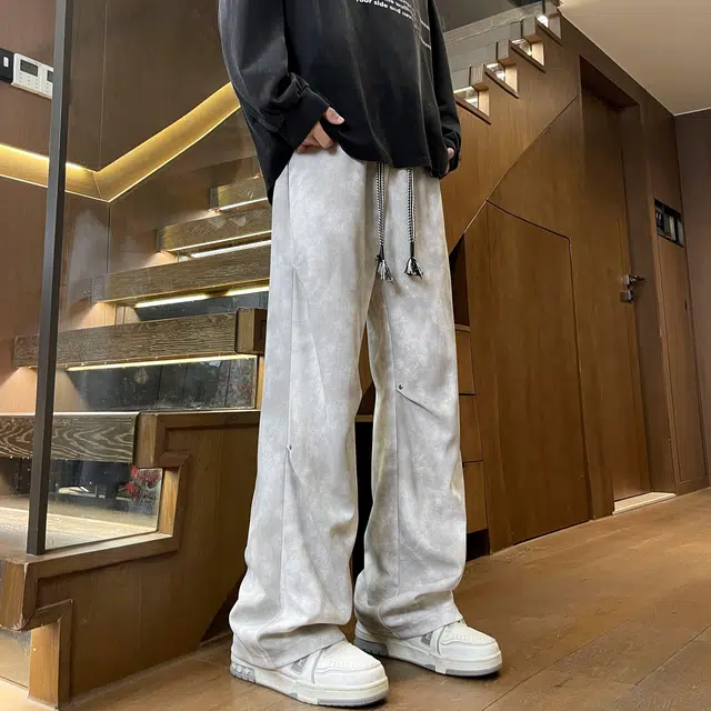 DW Casual