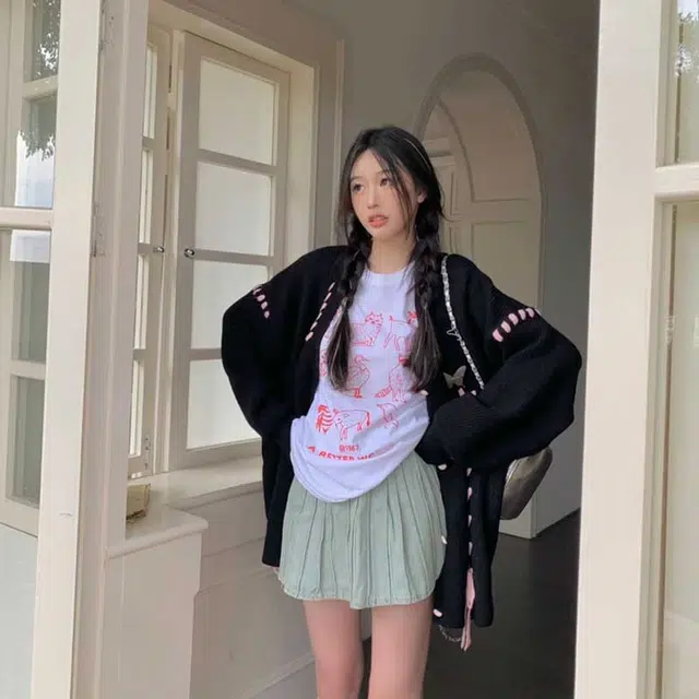V