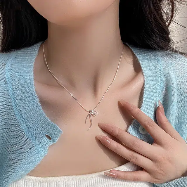 蔻斯琦 优雅简约线条蝴蝶结锁骨链 甜美减龄时尚百搭 合金 项链 女款