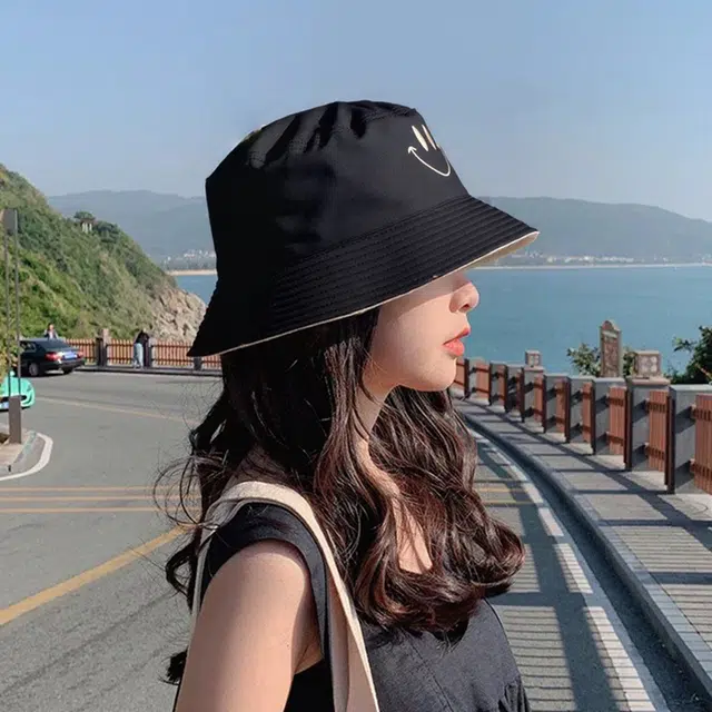 蔻斯琦 可爱笑脸帽子 一款双戴 简约百搭遮阳大头围显脸小 聚酯纤维 渔夫帽 男女同款情侣款