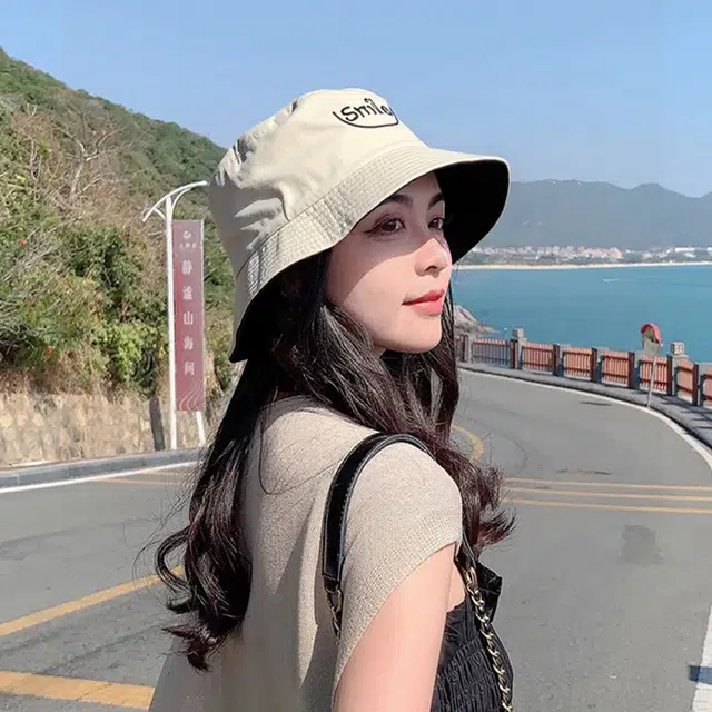 蔻斯琦 可爱笑脸帽子 一款双戴 简约百搭遮阳大头围显脸小 聚酯纤维 渔夫帽 男女同款情侣款